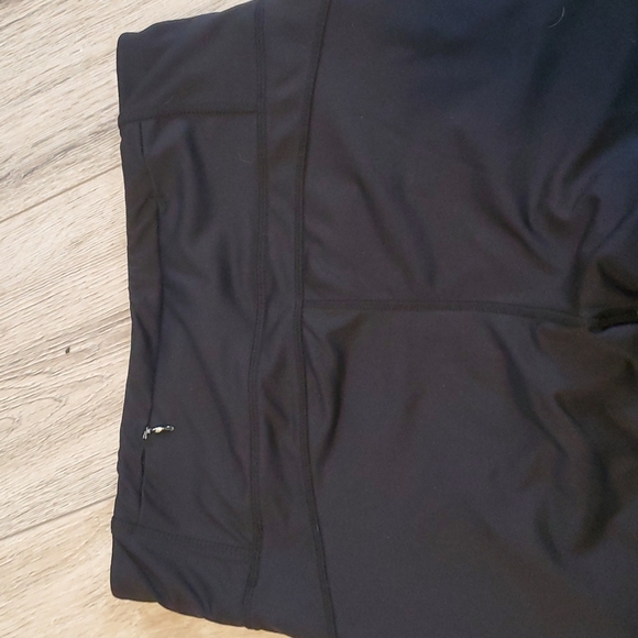 (3 for $25 bundle) Workout tights - Picture 3 of 4